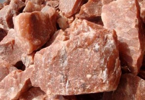 Himalájska oranžová kamenná soľ do sauny, kryštály